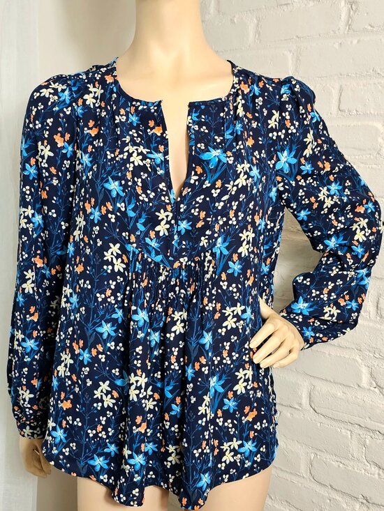 GAP Tops - Gap Navy Floral Boho Blouse Size L NWT Long Sleeve Peplum